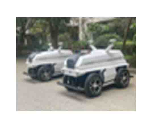 功能型無人車（室外實(shí)驗(yàn)）